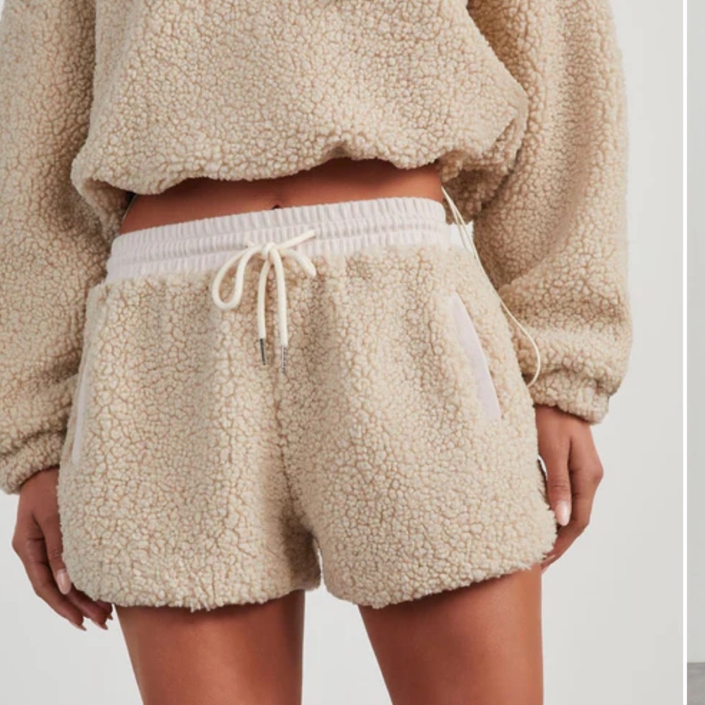 Vici collection forever cozy Sherpa shorts